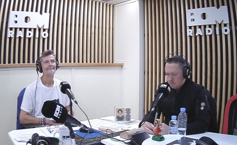 Bom Radio entrevista a Fermin Muguruza